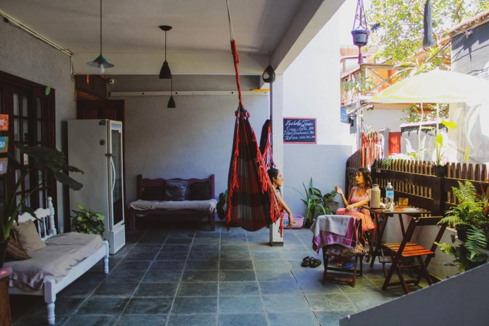 Mahalo Hostel Abraão Eksteriør billede